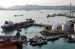中国輸出、7月は前年比＋23.9％に鈍化　輸入27.5％増