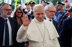 ローマ教皇、肺腺がんと診断　右肺下葉切除＝教皇庁