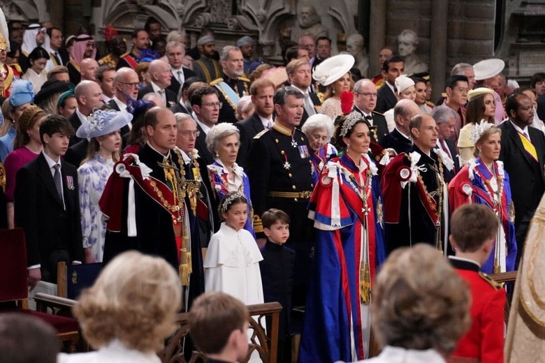 ウェストミンスター寺院で執り行われた戴冠式（5月6日）　Victoria Jones/Pool via REUTERS