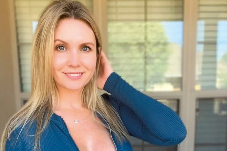 男性でも同じように破門されたのだろうか、と問うジェーン　HOLLY JANE