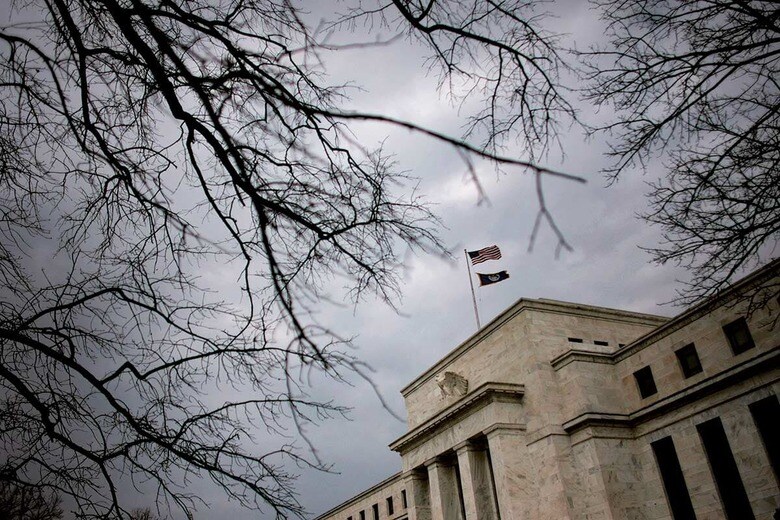 インフレ率は下がってきたが（ワシントンのFRB本部ビル）　CHIP SOMODEVILLA/GETTY IMAGES