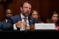 米国土安保長官、裁判所の命令順守確約せず　「政治的」と主張