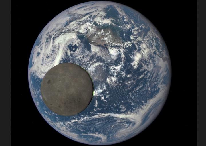 月の裏側もしっかりと撮影された　NASA/NOAA