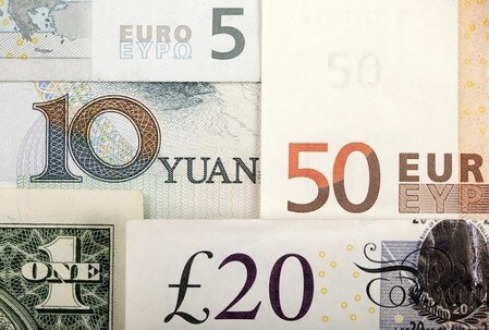 　１２月１６日、米商品先物取引委員会が発表したＩＭＭ通貨先物の非商業部門の取組によると、主要６通貨に対する投機筋のドルのポジションは、買い越し額が前週とほぼ変わらず。２０１１年１月撮影（２０１６年　ロイター/Kacper Pempel/Illustration）
