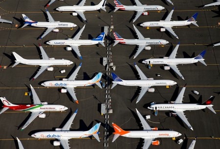 　１１月６日、米航空機大手ボーイングは、墜落事故を起こした「７３７ＭＡＸ」のソフトウエア改修に関する書類を修正するよう米欧監督当局から指摘を受けたことを認めた。写真はシアトルで７月撮影（２０１９年　ロイター／Lindsey Wasson）