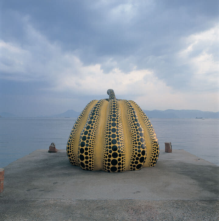 草間彌生《南瓜》1994 &copy;YAYOI KUSAMA 写真：安斎重男
