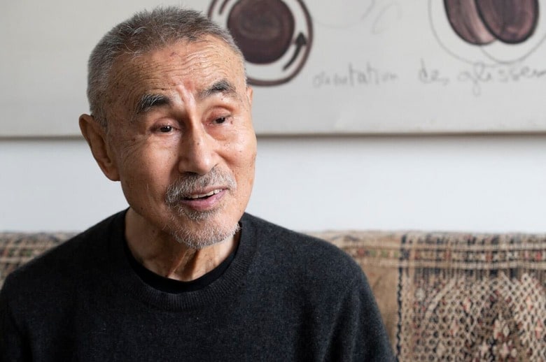 活動の拠点であるパリでインタビューに答える笈田ヨシ氏　撮影＝Sumiyo IDA (Photographer)