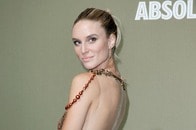 「ボディペインティング?」...ドイツ人モデルの「大胆ファッション」は意図的だったのか？