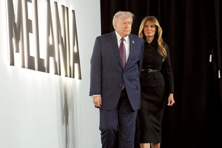 ワシントンで行われたプレミア上映に、夫と共に出席したメラニア