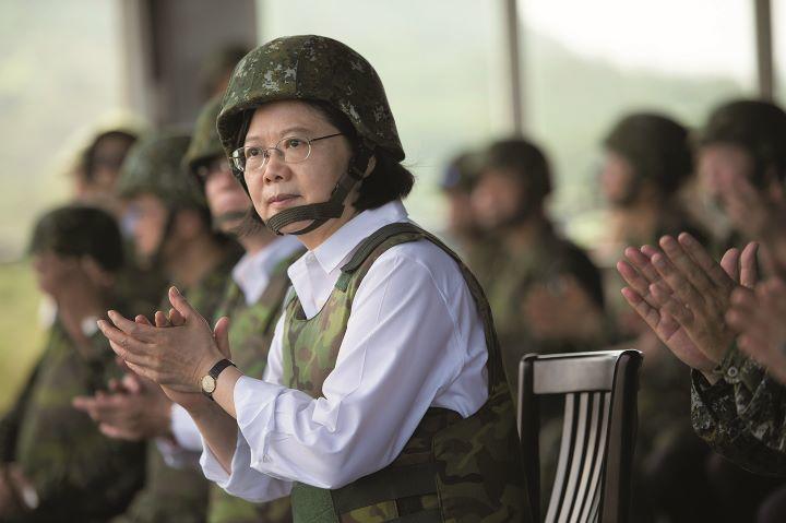 蔡が懸念するのは物理的脅威ではなく心理戦（写真は2016年）　OFFICE OF THE PRESIDENT, ROC (TAIWAN)