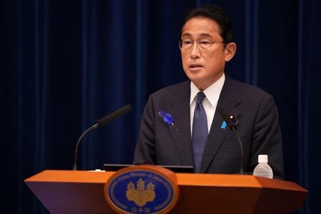 　８月６日、岸田文雄首相は、広島での平和記念式典後の記者会見で来週に自民党役員人事と内閣改造を行うと表明した。首相官邸で７月１４日、代表撮影（２０２２年　ロイター）