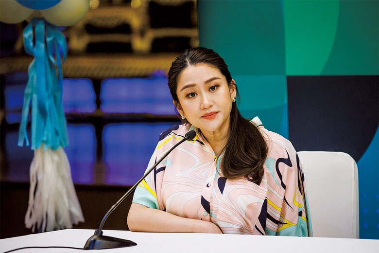 最大野党タイ貢献党を率いるタクシン元首相の次女ペートンタン　ANDRE MALERBAｰBLOOMBERG/GETTY IMAGES