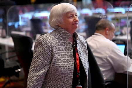 イエレン米財務長官は、ロシア産原油価格に上限を設定する案に関するインドとの協議は「心強い」内容だったと述べた。代表撮影（２０２２年　ロイター）