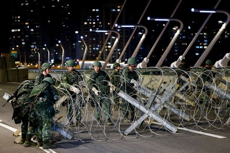 写真は大規模軍事演習「漢光」を行う台湾軍。6日、台湾・新北市で撮影。 REUTERS/Ann Wang