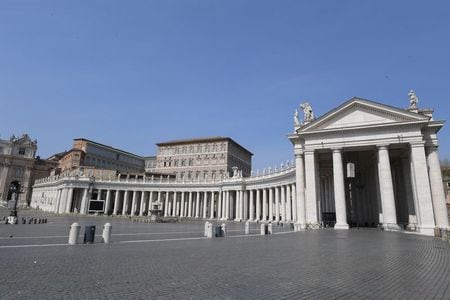 　１０月２２日、中国外務省は、中国とキリスト教カトリック総本山のバチカン（ローマ教皇庁）が同国における司教任命権に関する暫定合意を２年延長することを決定したと明らかにした。３月２２日、バチカンで撮影（２０２０年　ロイター/Alberto Lingria）