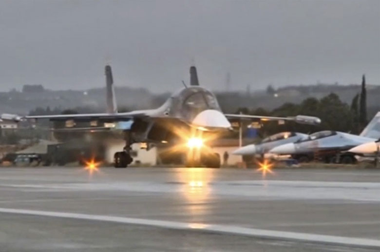 シリア領内の空軍基地から本国に向けて帰還するロシア空軍機　Russian Ministry of Defence-REUTERS