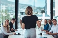 意見の通し方から新人育成まで...「本の作り手」が推す旬のビジネス書5選