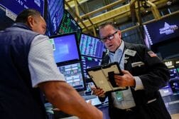 アングル：米長期金利5％接近で株式市場に警戒感、決算後はマクロ要因に注目