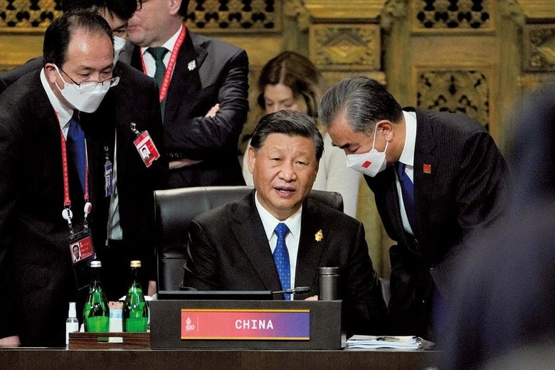 デモで辞任を要求された習近平（インドネシア、昨年11月）　DITA ALANGKARA-POOL-REUTERS