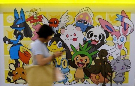 　７月２１日、サウジアラビアは、同国の聖職者団体が１５年前に発令したポケモンのカードゲームが反イスラムだとする宗教令（ファトワ）を復活させたとの報道を否定した。写真は都内で２０日撮影（２０１６年　ロイター／Toru Hanai）