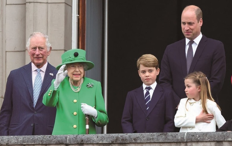 今後、当面は男性君主が続くことになりそうだ　HANNAH MCKAY-POOL-REUTERS