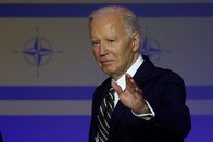 バイデン「撤退」議論は、リアルタイムで進行中