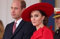 キャサリン妃の「美脚」への称賛が「ダブルスタンダード」論争に