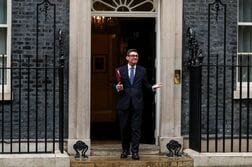 中英首脳が電話会談、習主席「共通利益は相違より大きい」