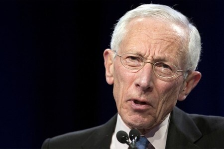 　７月６日、米連邦準備理事会（ＦＲＢ）のフィッシャー副議長は、生産性が伸び悩んでいる状況を打開するには、米政府が企業投資や技術革新の促進、労働者の訓練・教育に一層取り組む必要があるとの見方を示した。ニューヨーク市で２０１５年３月撮影（２０１７年　ロイター/Brendan McDermid）