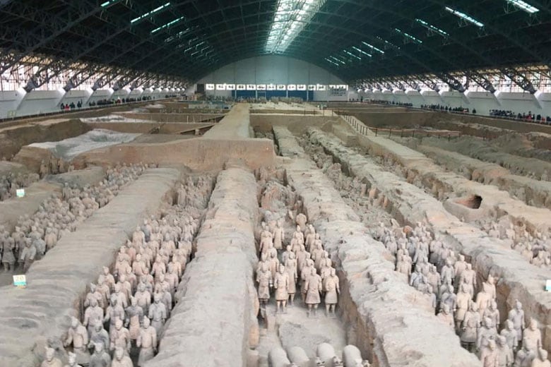 日本の歴史の教科書にも出てくる「兵馬俑」をこの目で（写真：土居悦子）