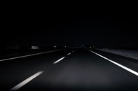 事故多発地帯に幽霊？ ドラレコがとらえた白い影...アメリカ