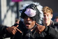 いまだ結論の出ない米中コロナ起源説対決──中国に利用された日本のテレビニュース報道