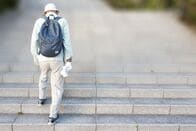 配偶者と死別した高齢男性の生活がすさんでしまう理由