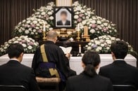 葬儀に来る「派遣僧侶」は、派遣会社に営業電話を半ば強制され、5割の紹介料を取られている