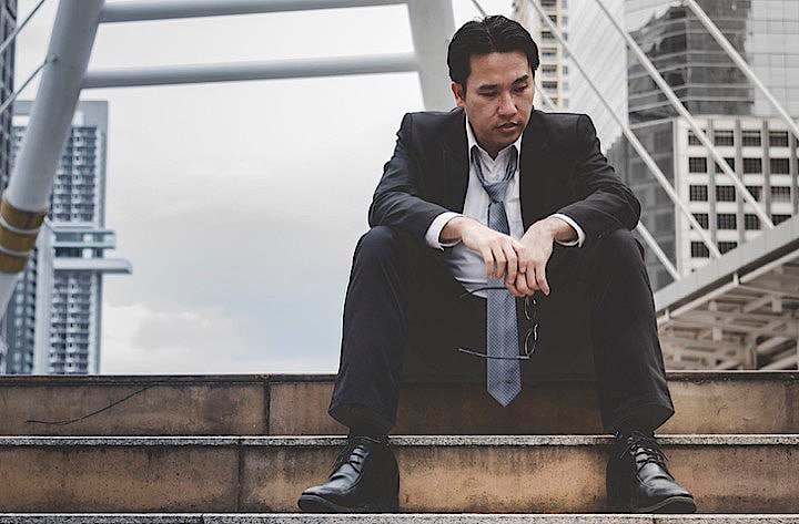 早期退職で失敗する人には共通点があるという。howtogoto - iStockphoto