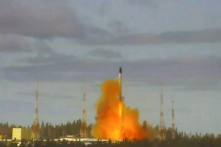 サルマトミサイル発射実験（4月20日）　Russian Defence Ministry/Handout via REUTERS