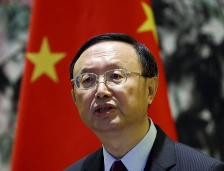 　１２月１９日、中国外務省は、同国の外交トップの楊潔チ・国務委員（写真）が１９日から２１日まで定例会談のため英国を訪問し、メイ首相と面会すると発表した。北京で昨年５月撮影（２０１６年　ロイター/Kim Kyung-Hoon）
