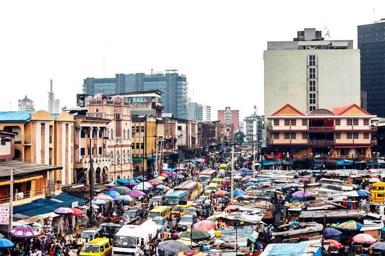 ナイジェリア最大の都市ラゴス　peeterv-iStock.