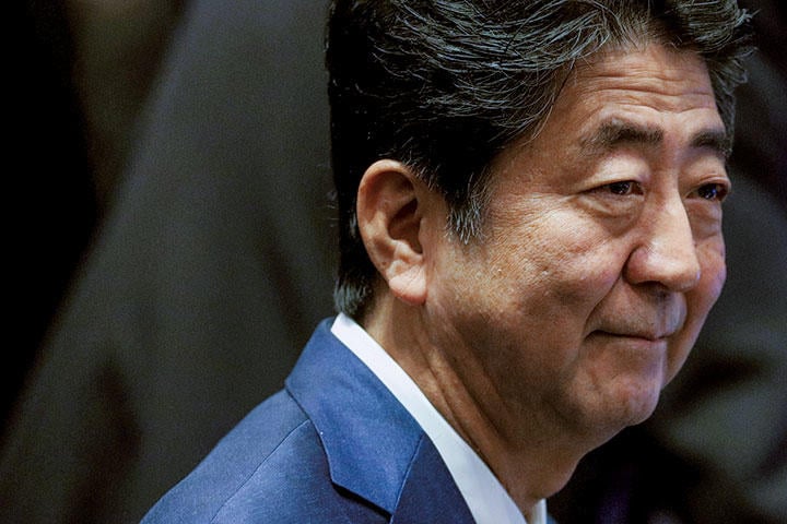 韓国に厳しい態度で臨む安倍政権だが　ATHIT PERAWONGMETHAーREUTERS