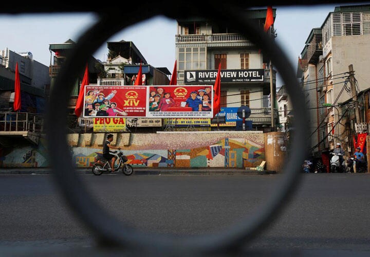 5月24日、ベトナムは目下、エネルギー関連投資家の熱い視線を浴びている。電力需要拡大に対応するため、今後10年間のエネルギー関連支出が最大1500億ドル（約16兆4000億円）に達すると見られているためだ。2016年、ハノイで撮影（2019年　ロイター/Kham）