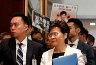 中国､香港行政長官の更迭を検討　後任は「暫定」就任