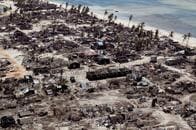 気候変動で自国脱出する「環境難民」急増に備えを　国連UNHCRが呼び掛け