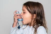 喘息の悪化に上気道の微生物叢が関係している