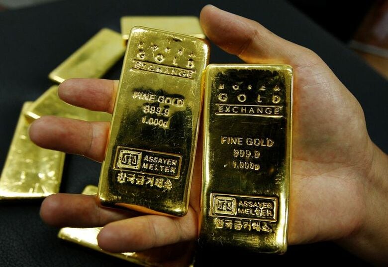 写真は金地金。2011年8月、ソウルで撮影。REUTERS/Jo Yong-Hak
