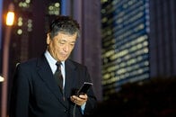 中高年もスマホで支払う中国、20年間もリニア実験中の日本