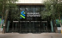 英スタンチャート、2028年収益目標15％超に引き上げ　間接部門スリム化へ