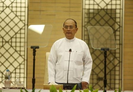 １１月１１日、ミャンマーのテイン・セイン大統領（写真）と国軍は、総選挙で国民民主連盟（ＮＬＤ）が過半数の議席を獲得する見通しとなったことを受け、同党のアウン・サン・スー・チー党首に祝意を表した。９月撮影（２０１５年　ロイター/Soe Zeya Tun）