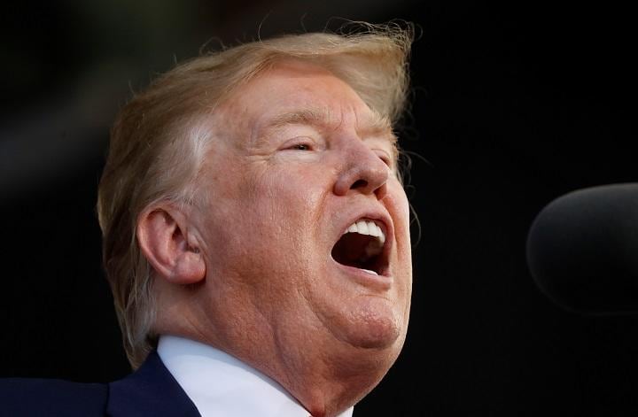 5月8日、フロリダ州で演説するトランプ大統領　Kevin Lamarque-REUTERS