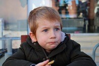 5歳の子どもは後悔しないが、7歳は後悔する...知られざる「後悔」という感情の正体とは？