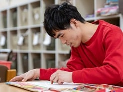 障がい者のアート活動を「仕事」に変える？...三井不動産ホテルマネジメントの企画展の「本当の意義」